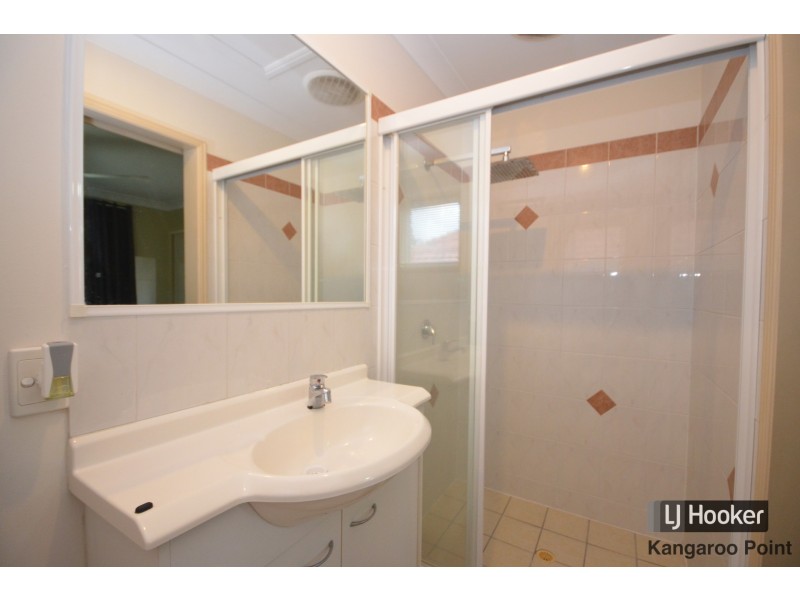 8/111 Wellington Road, Kangaroo Point QLD 4169