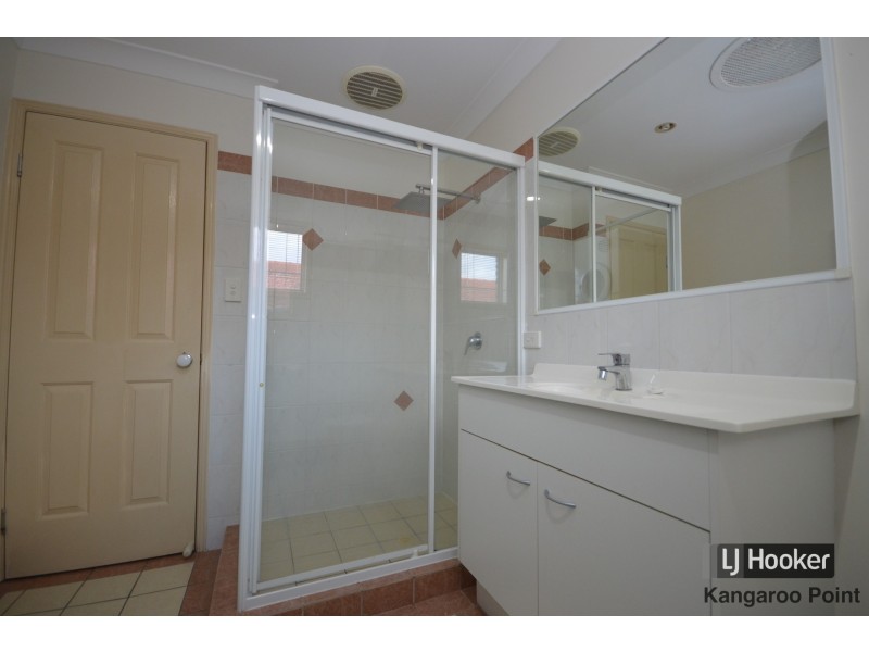 8/111 Wellington Road, Kangaroo Point QLD 4169