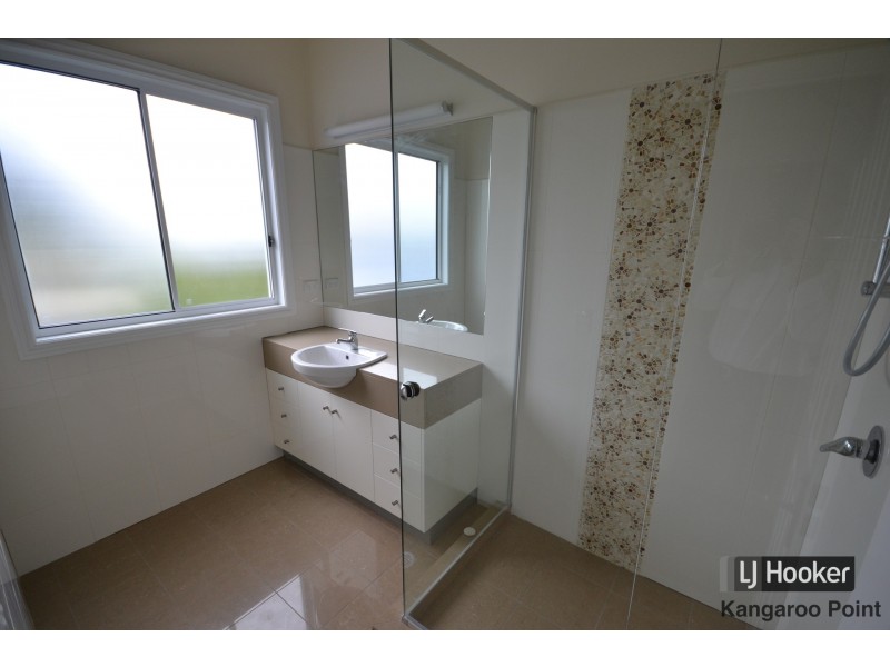 15 Ashfield Street, East Brisbane QLD 4169