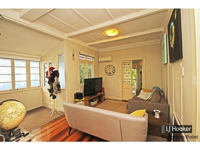 11 Eskgrove Street, East Brisbane QLD 4169