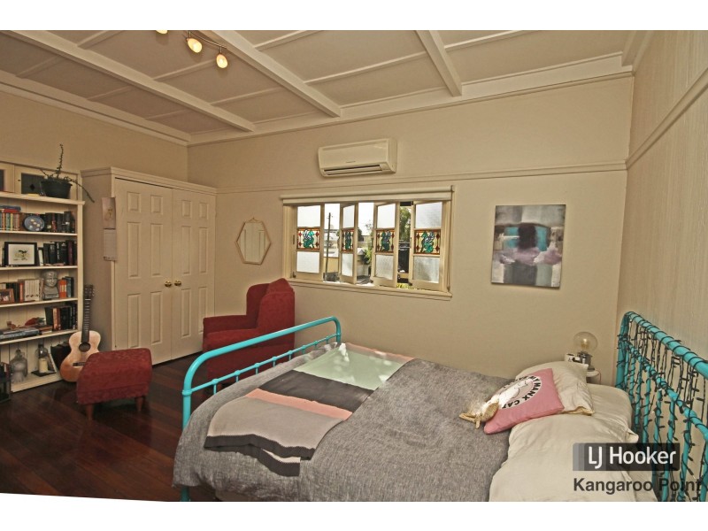 11 Eskgrove Street, East Brisbane QLD 4169