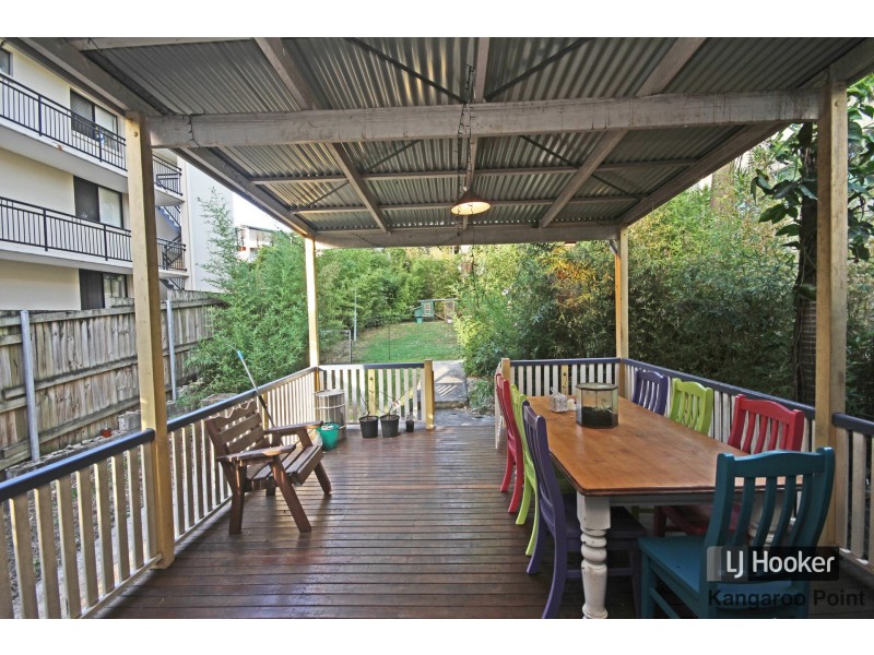 11 Eskgrove Street, East Brisbane QLD 4169