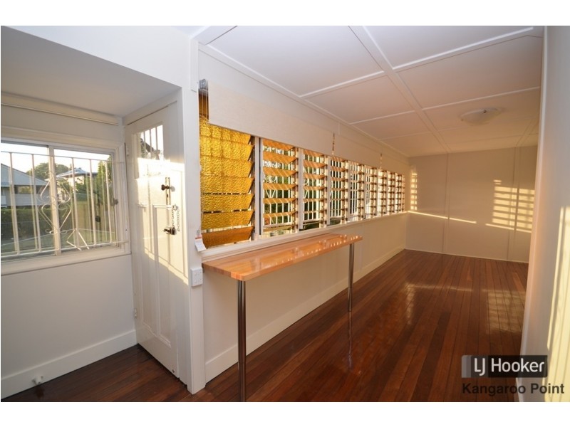 33 Rosina Street, Kangaroo Point QLD 4169