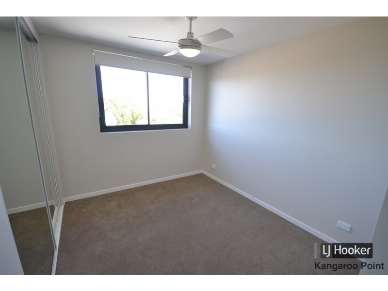 13/450 Main Street, Kangaroo Point QLD 4169