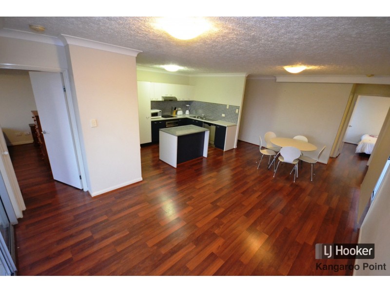 21/19 Thorn Street, Kangaroo Point QLD 4169
