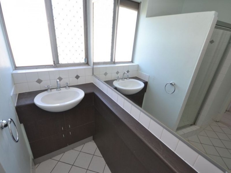 1/83 Linton Street, Kangaroo Point QLD 4169