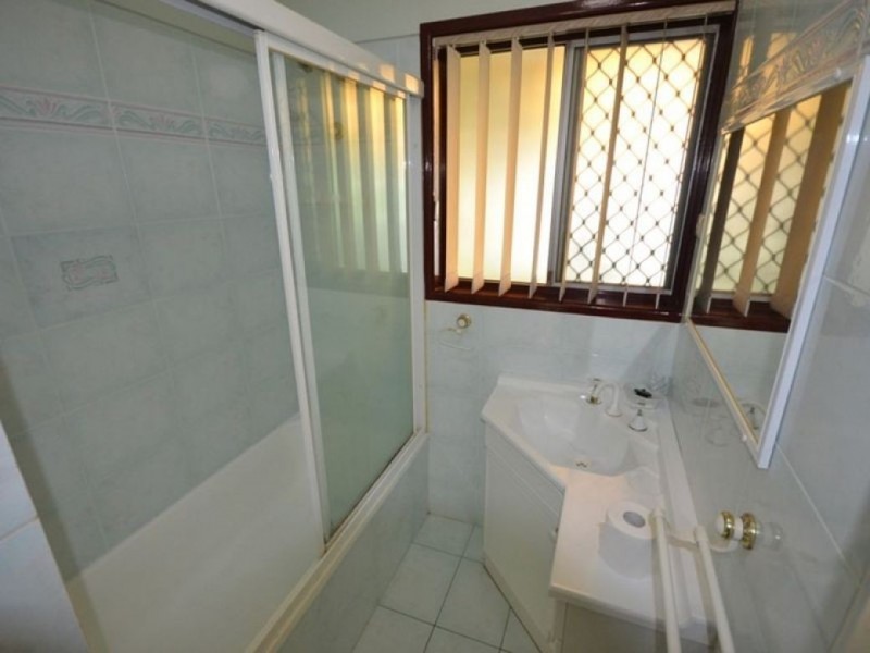 15 Rosina Street, Kangaroo Point QLD 4169