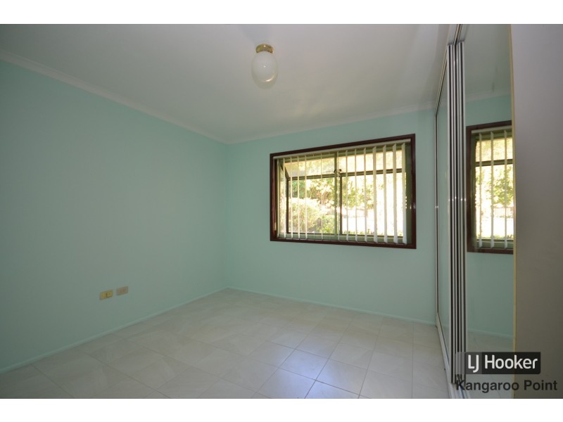 15 Rosina Street, Kangaroo Point QLD 4169