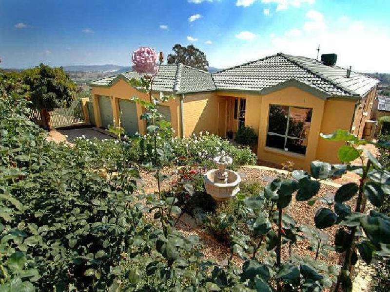 27 Woodhill Link, Jerrabomberra NSW 2619
