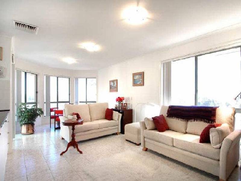 27 Woodhill Link, Jerrabomberra NSW 2619