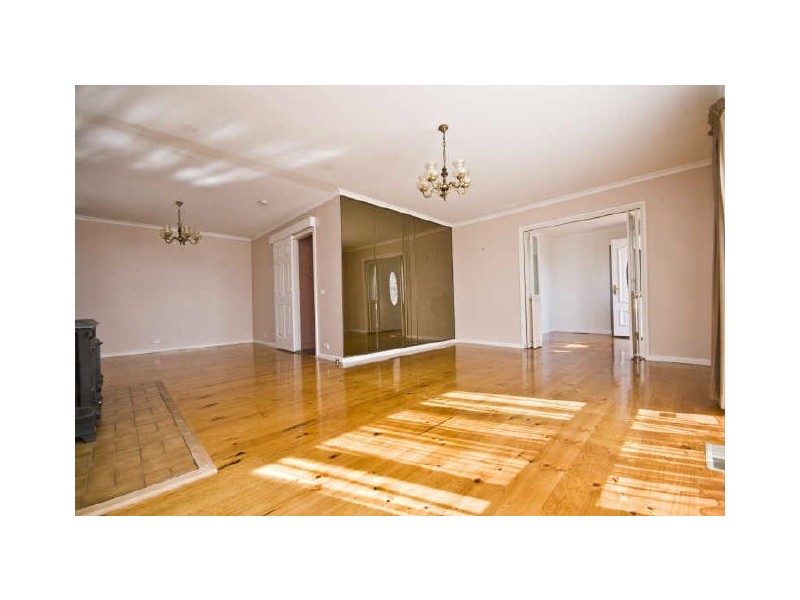 10 Thring Street, Chapman ACT 2611