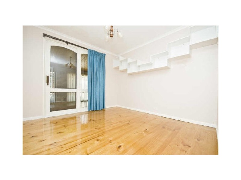 10 Thring Street, Chapman ACT 2611