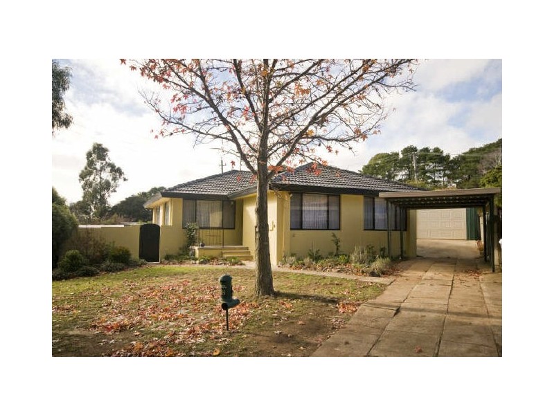 18 Griffiths Street, Holt ACT 2615