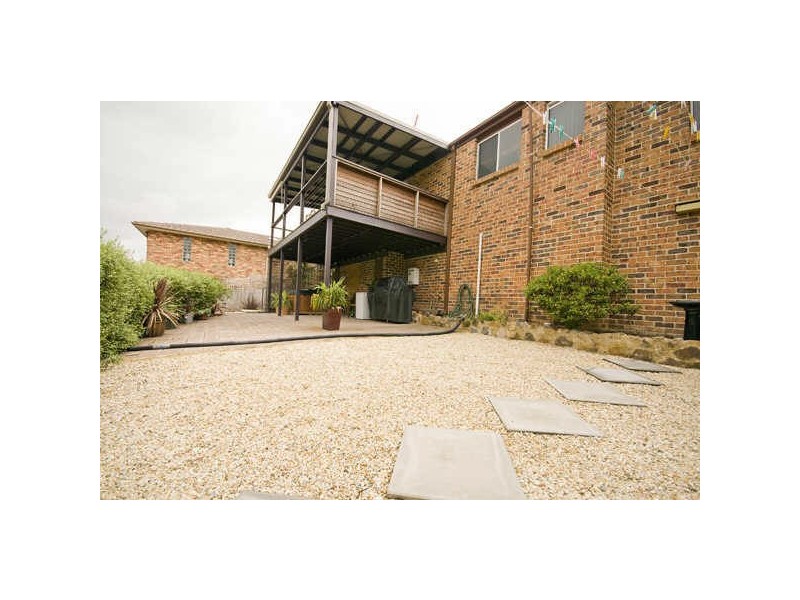 6 McBride Place, Calwell ACT 2905