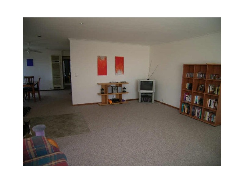 34 Carpenter Close, Calwell ACT 2905