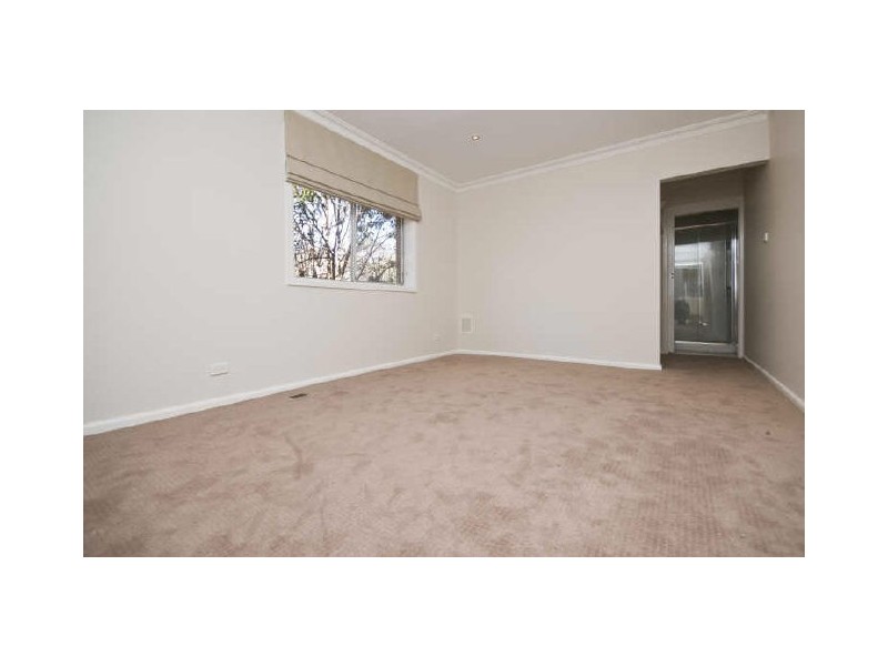 151 Strickland Crescent, Deakin ACT 2600