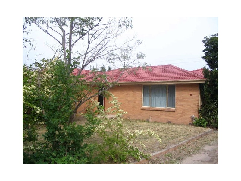 15 McCubbin Street, Weston ACT 2611