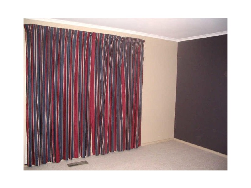 15 McCubbin Street, Weston ACT 2611