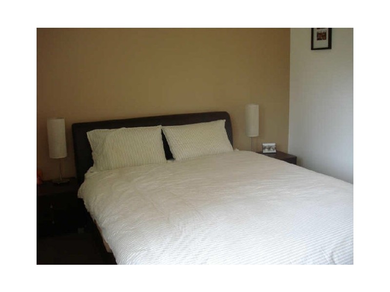 72 Birdwood Street, Hughes ACT 2605