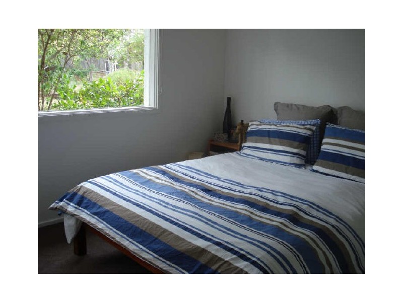 72 Birdwood Street, Hughes ACT 2605