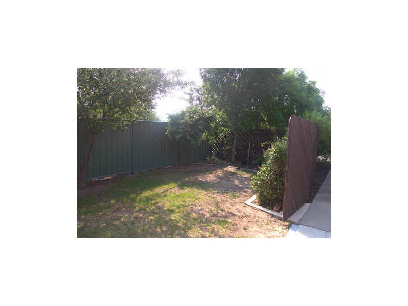 6/15 Moon Place, Gordon ACT 2906