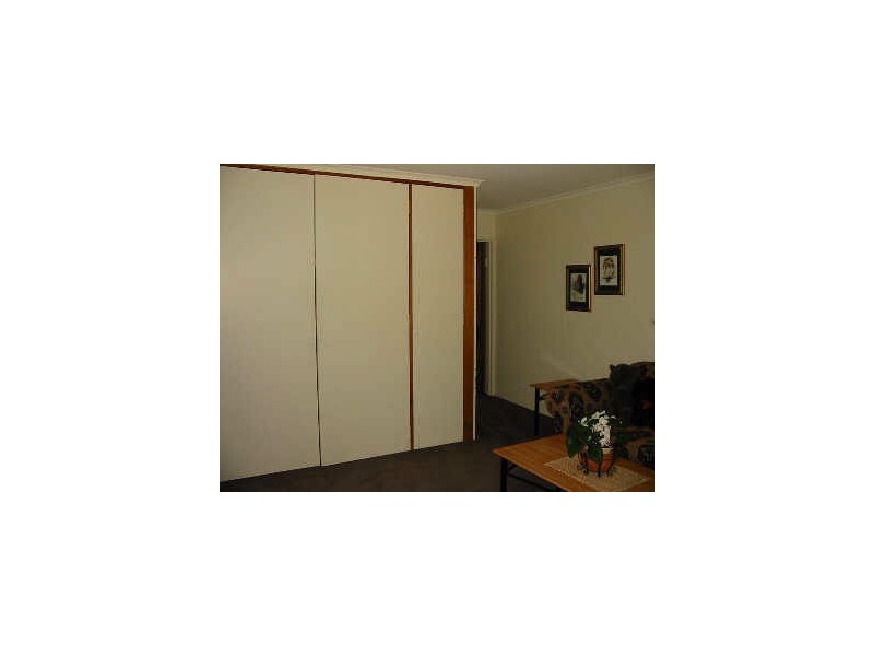 9a Muecke Place, Isaacs ACT 2607