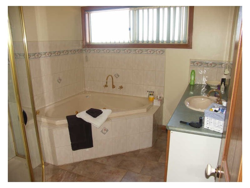 252 Kennedy Lane, Benalla VIC 3672