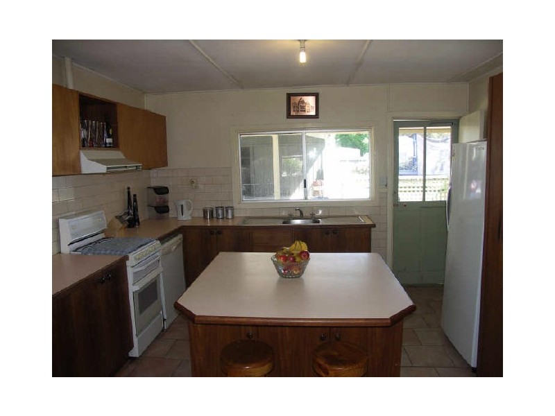 130 Mackellar Street, Benalla VIC 3672