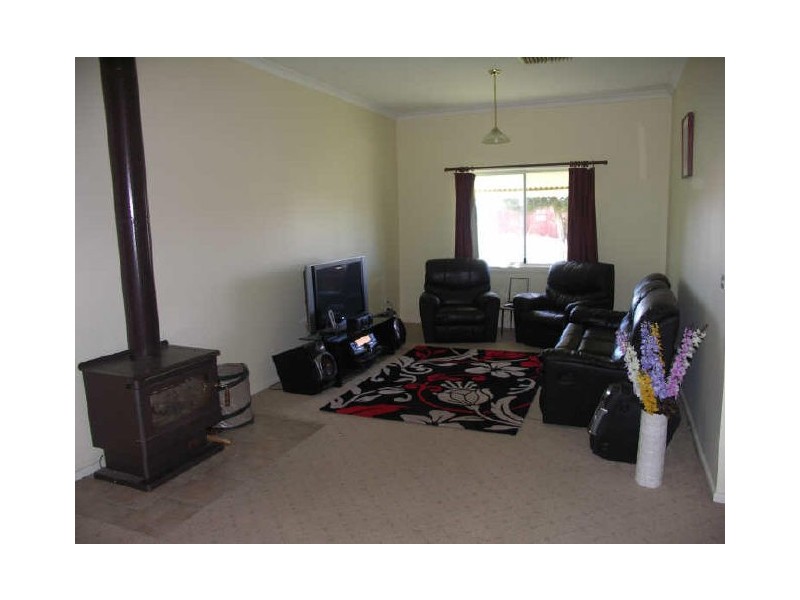 130 Mackellar Street, Benalla VIC 3672