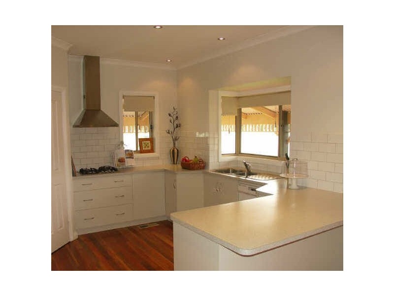 14 Monash Drive, Benalla VIC 3672