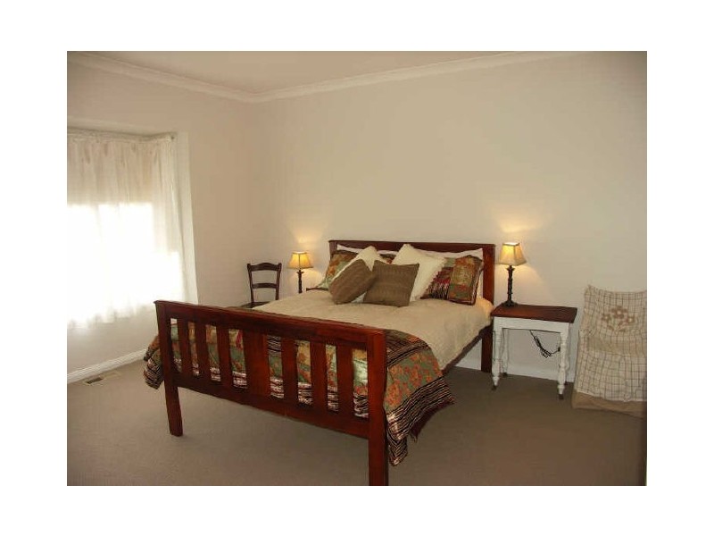 14 Monash Drive, Benalla VIC 3672