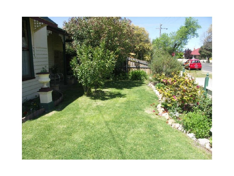 17 Nixon Street, Benalla VIC 3672