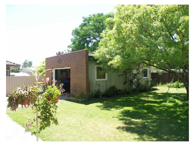 68 Coish Avenue, Benalla VIC 3672