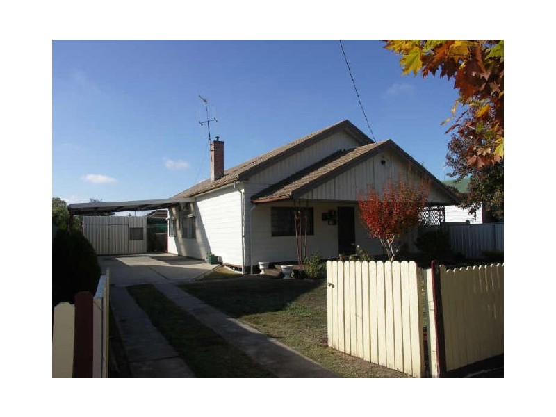 3 Tomkins Parade, Benalla VIC 3672