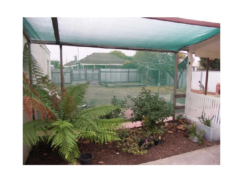 3 Tomkins Parade, Benalla VIC 3672