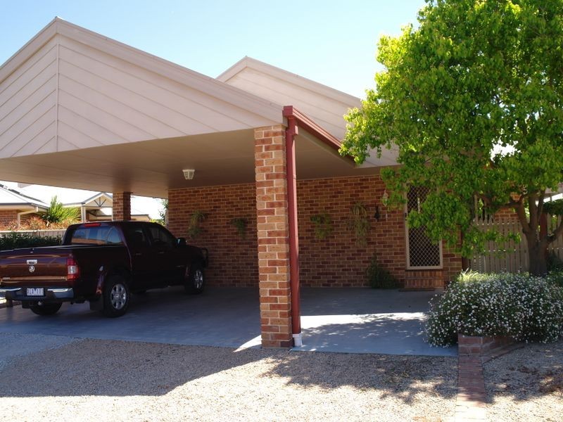 4 Plover Place, Benalla VIC 3672