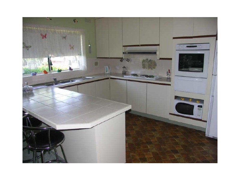 36 Monds Avenue, Benalla VIC 3672