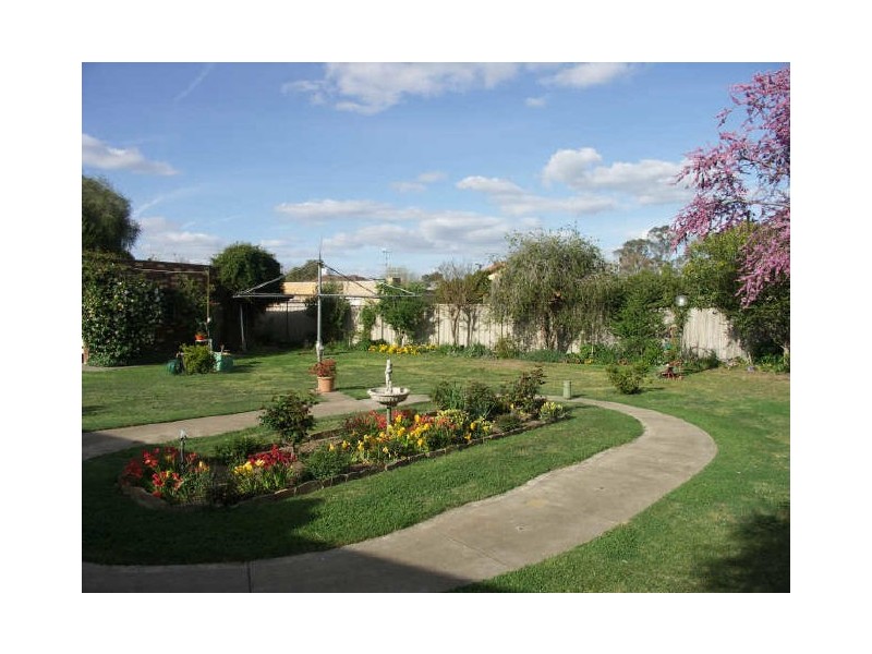 15 Warana Court, Benalla VIC 3672