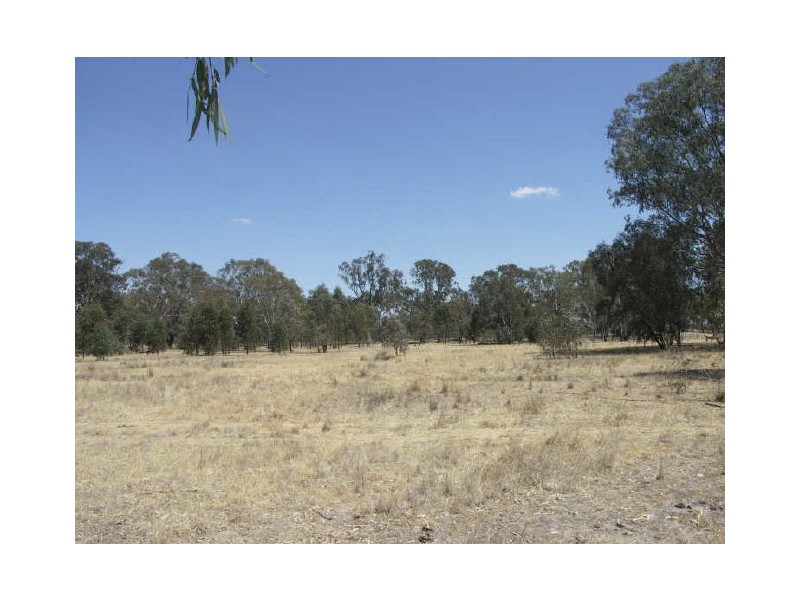 172 Basin Rd, Benalla VIC 3672