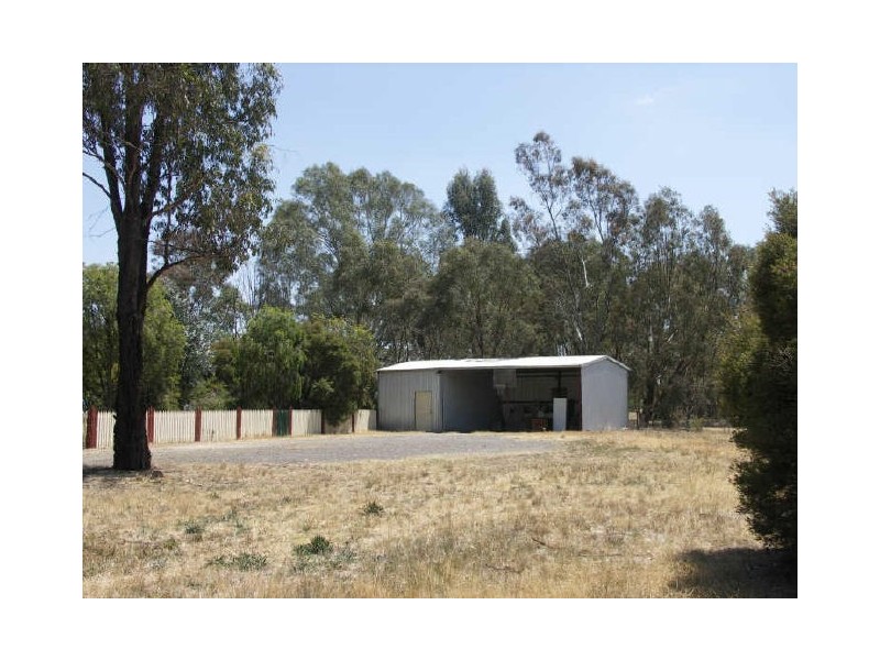 172 Basin Rd, Benalla VIC 3672
