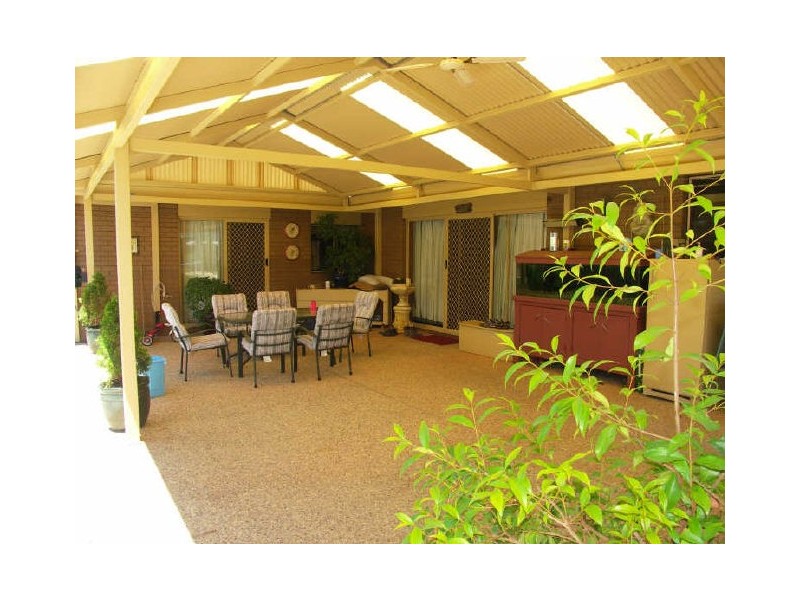 16 Charles Street, Benalla VIC 3672