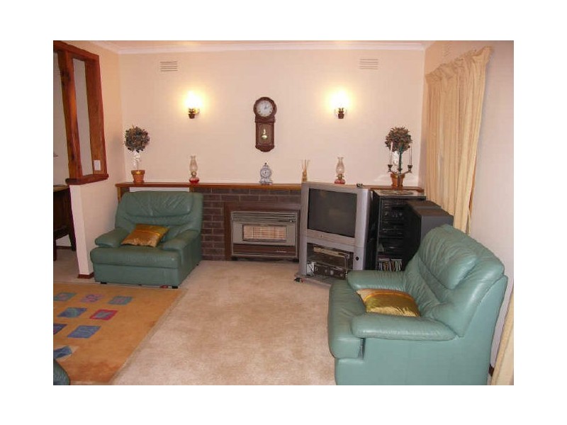 16 Charles Street, Benalla VIC 3672