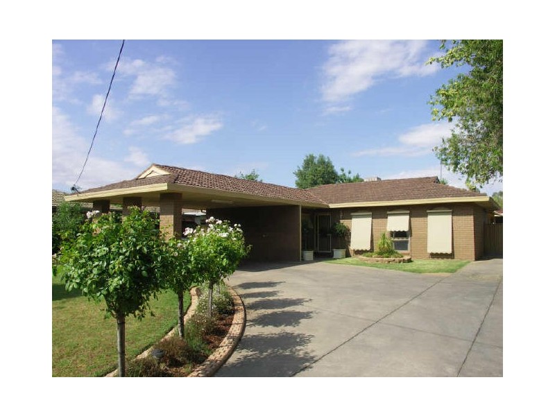 16 Charles Street, Benalla VIC 3672