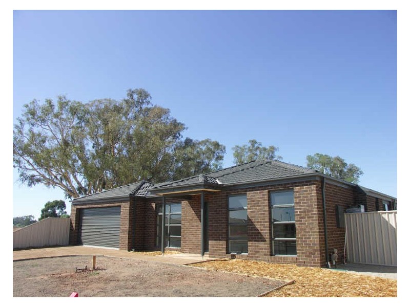 24 Fraser Street, Benalla VIC 3672