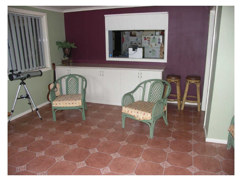 16 Amos Ave, Benalla VIC 3672