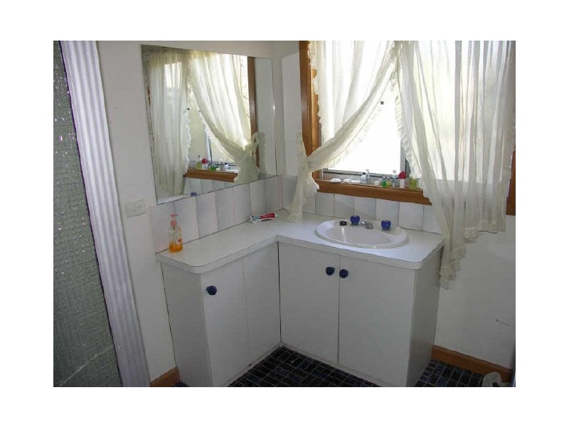 99 Salisbury Street, Benalla VIC 3672