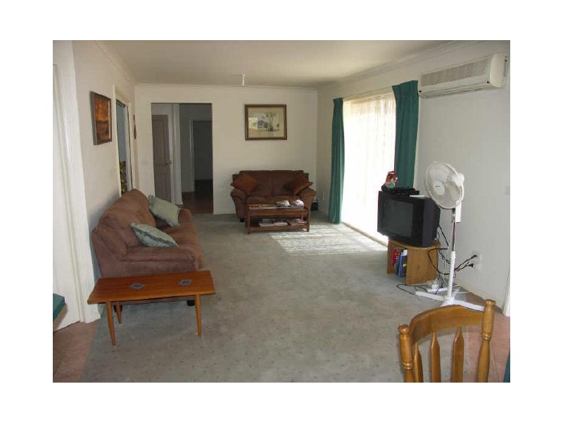 2-12 Georgesay Court, Benalla VIC 3672