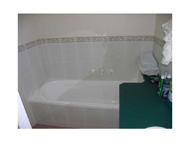 2-12 Georgesay Court, Benalla VIC 3672