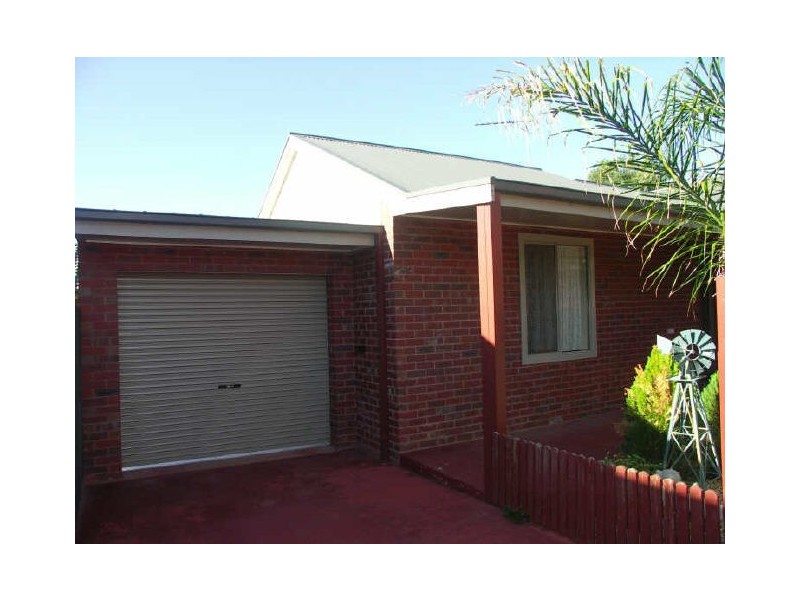 2-12 Georgesay Court, Benalla VIC 3672