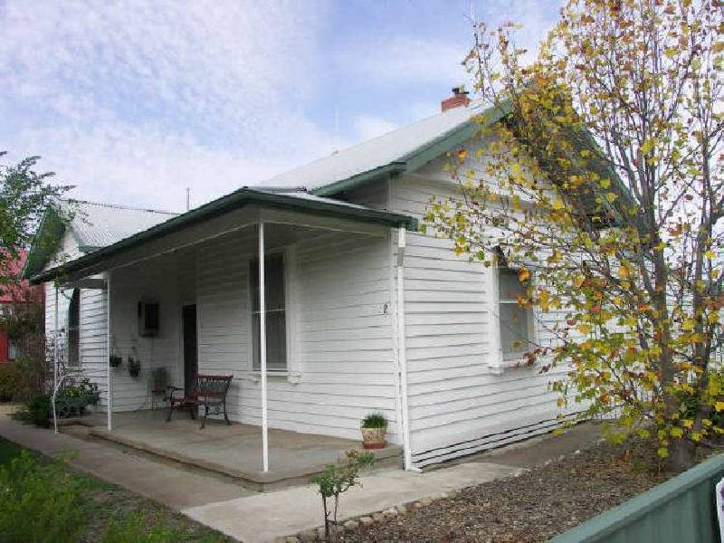 2 Perth Street, Benalla VIC 3672